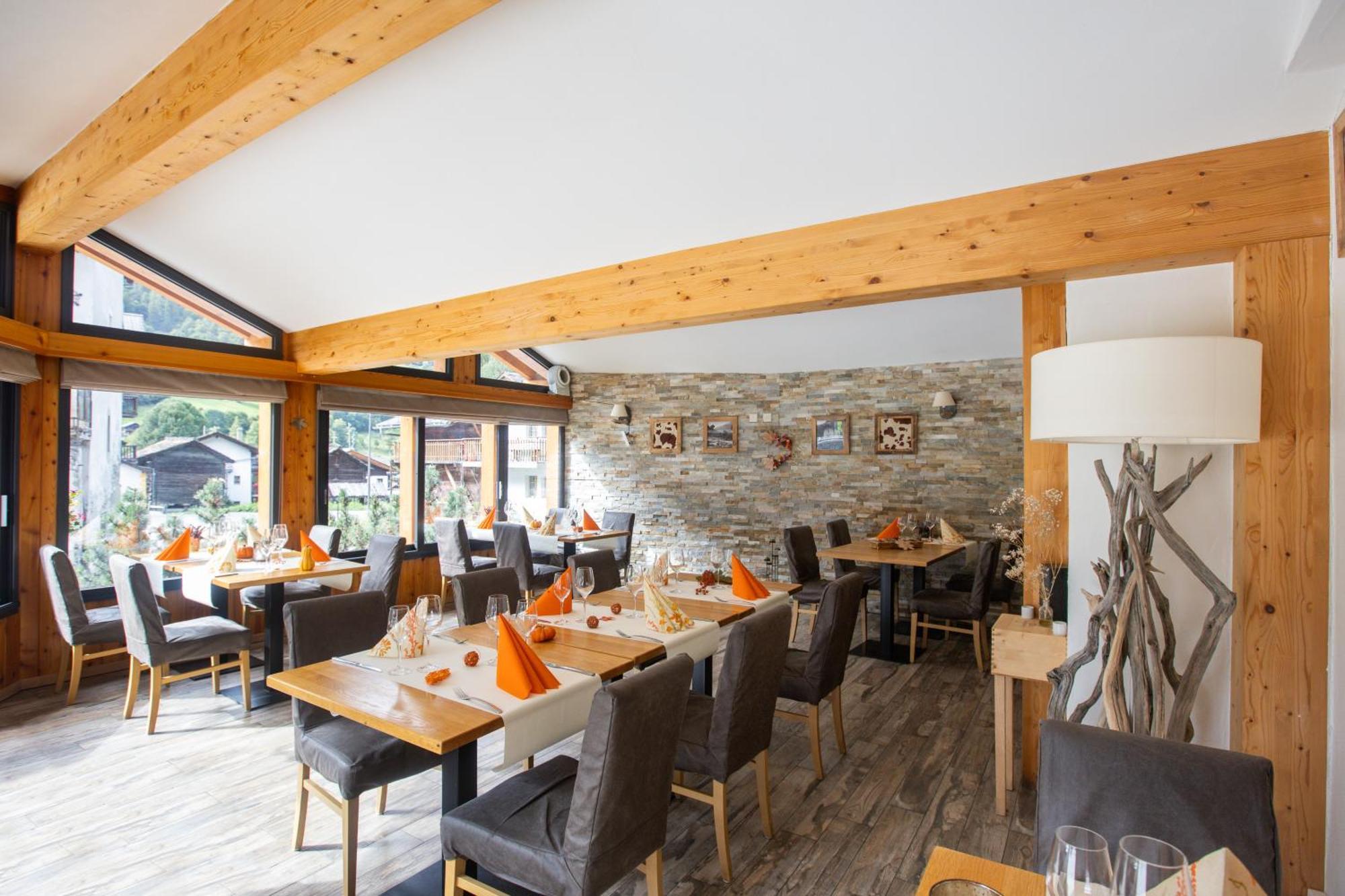 Hotel Dents De Veisivi Haudères Екстериор снимка