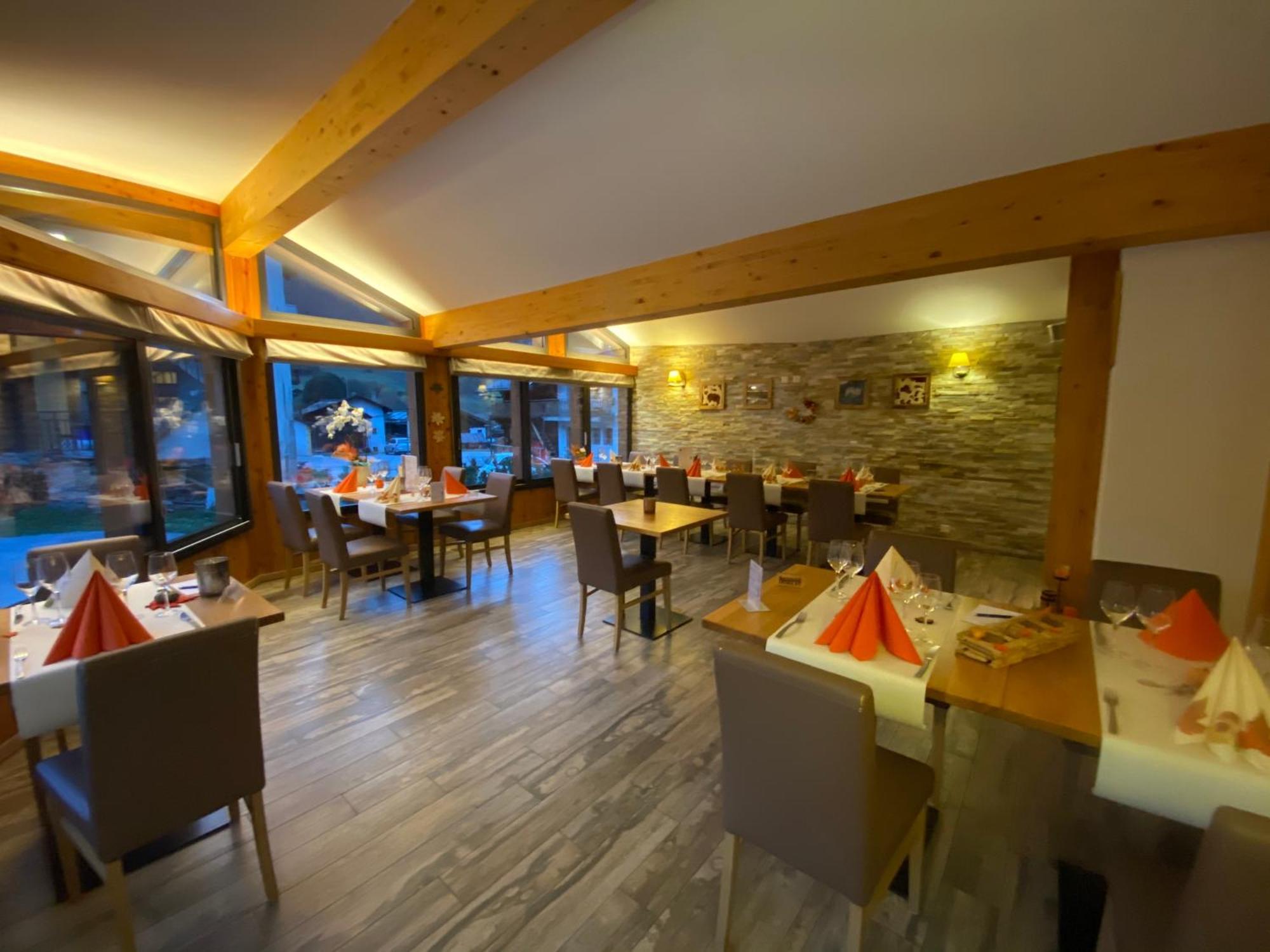 Hotel Dents De Veisivi Haudères Екстериор снимка